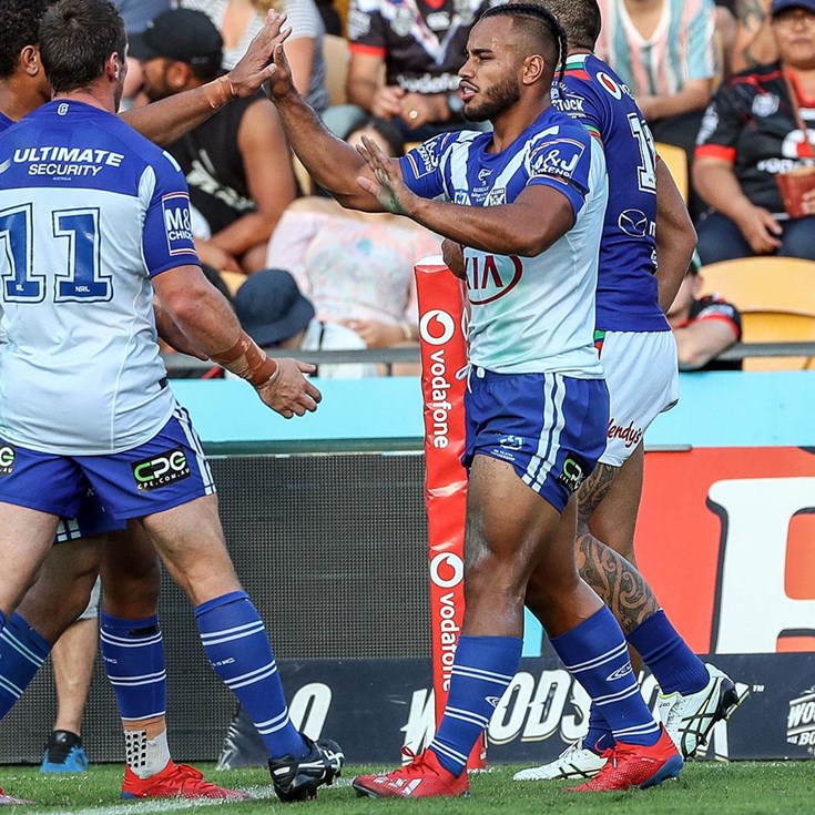 Crichton's first try in Bulldogs colours