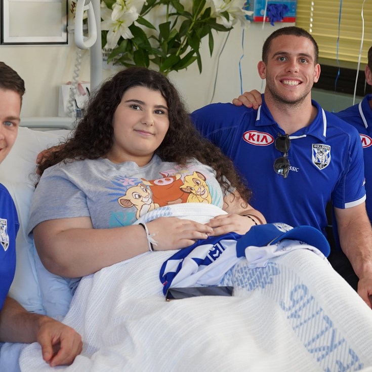Jacko; Herb and Dutchy surprise Bulldog's fan in hospital