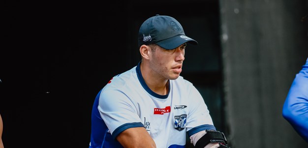 Averillo suffers elbow injury