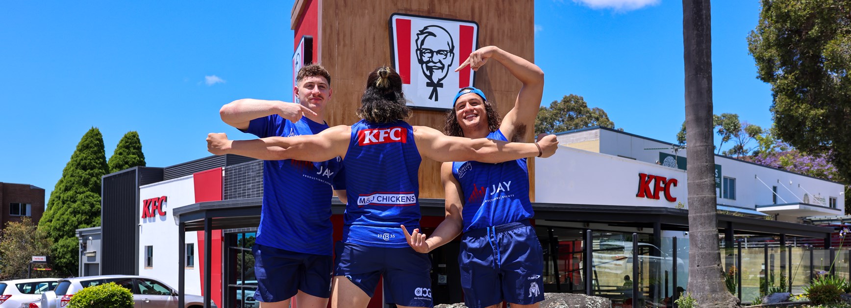 Did someone say Doggies and  KFC?