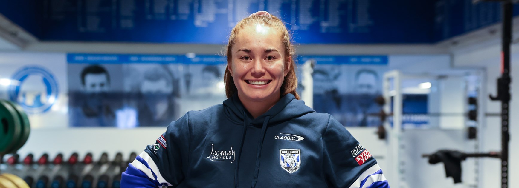 NRLW star Renee Targett lends her advice to the Tarsha Gale side