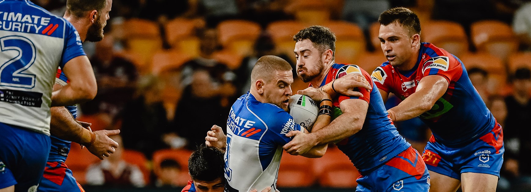 Clune strikes late to help Knights sink Bulldogs