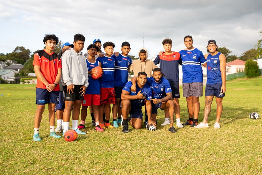 Josh Addo-Carr, Tevita Pangai Junior and Jackson Topine with Bulldogs U14s Academy Players in Auckland, NZ.