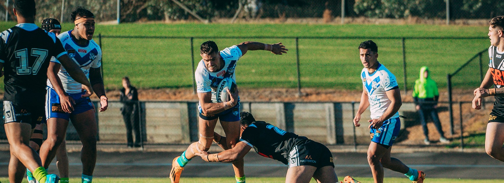 Bulldogs snatch late draw against Magpies