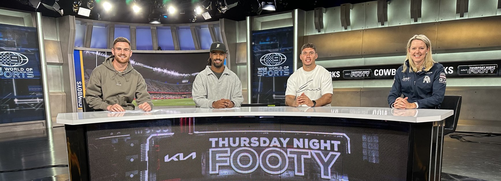 Bulldogs Go Behind the Scenes To Learn From the Best