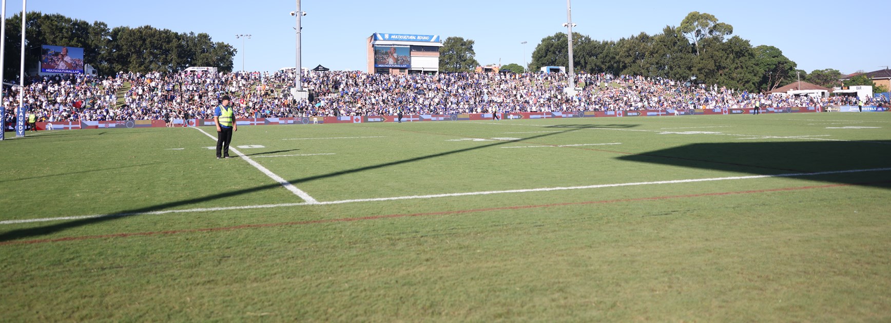 Greenkeeper  Lee Prepares for Bulldogs Home Game