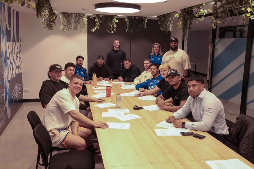 Members of the NRL squad and Academy have completed their Diploma of Community Service as they look to continue their tertiary education while giving back to the Bulldogs community. 