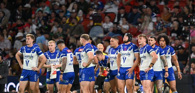 Bulldogs Go Down To Sharks At Magic Round