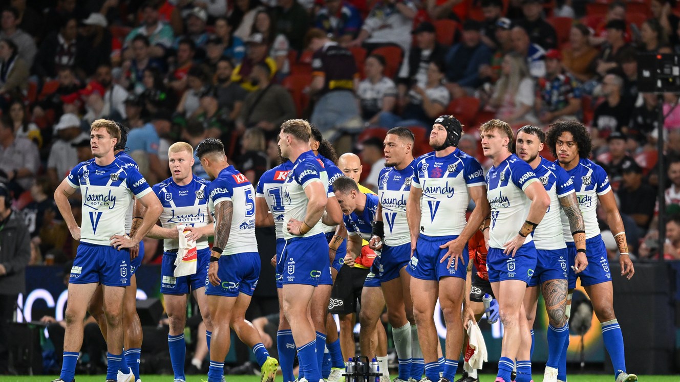 Bulldogs Go Down To Sharks At Magic Round